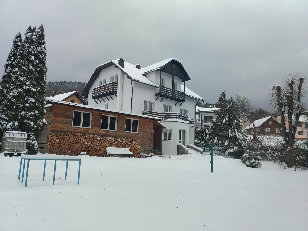 Milusia Muszyna Hotel Екстериор снимка